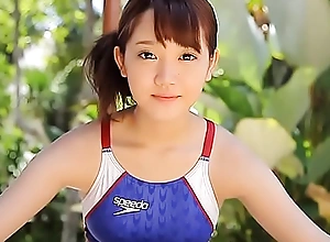 Azusa Tsukahara High-leg swimsuit titillating legs-fetish image video unassisted